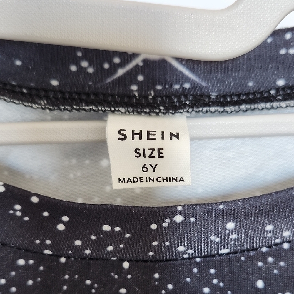 SHEIN Black and White Starry Top - Picture 2 of 6